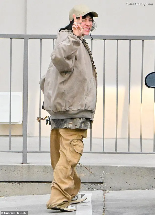 Billie Eilish photo 24 of 1845