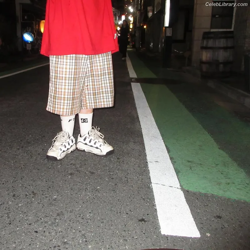 Billie Eilish photo 2 of 1846