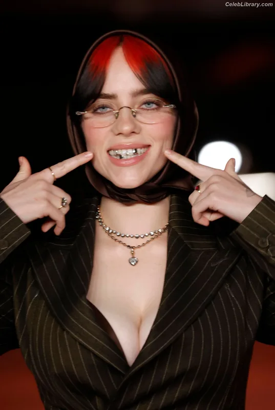 Billie Eilish photo 17 of 1846