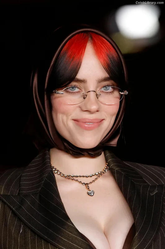 Billie Eilish photo 14 of 1846