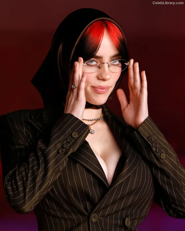 Billie Eilish photo 19 of 1846