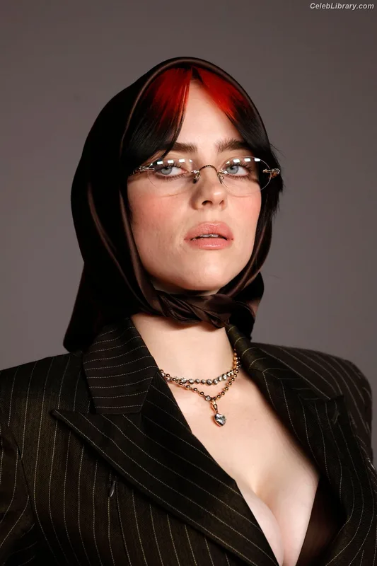 Billie Eilish photo 6 of 1846