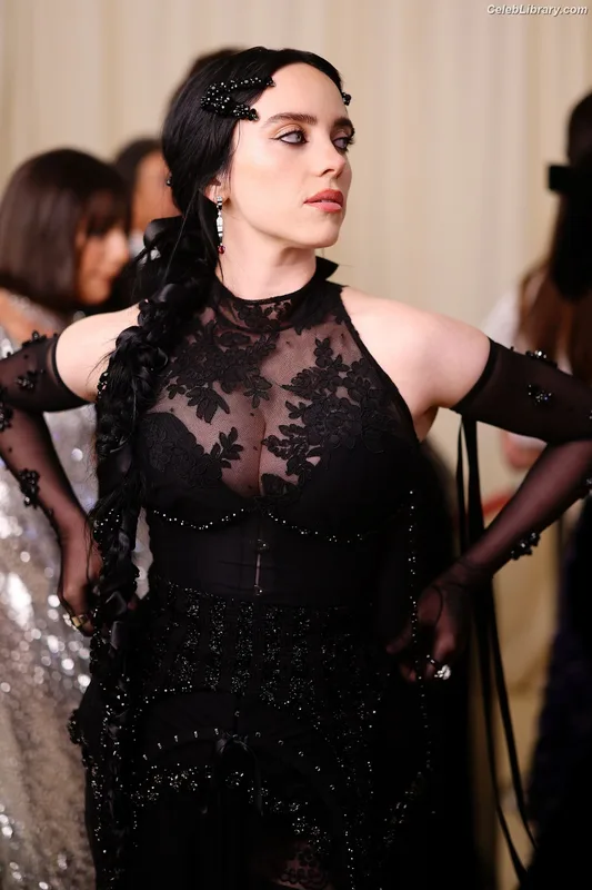 Billie Eilish photo 11 of 1846