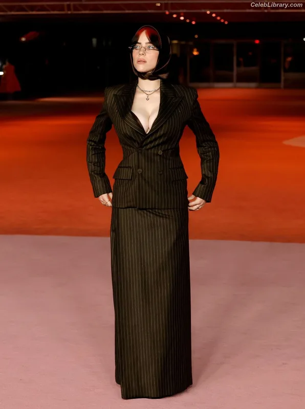 Billie Eilish photo 17 of 1846