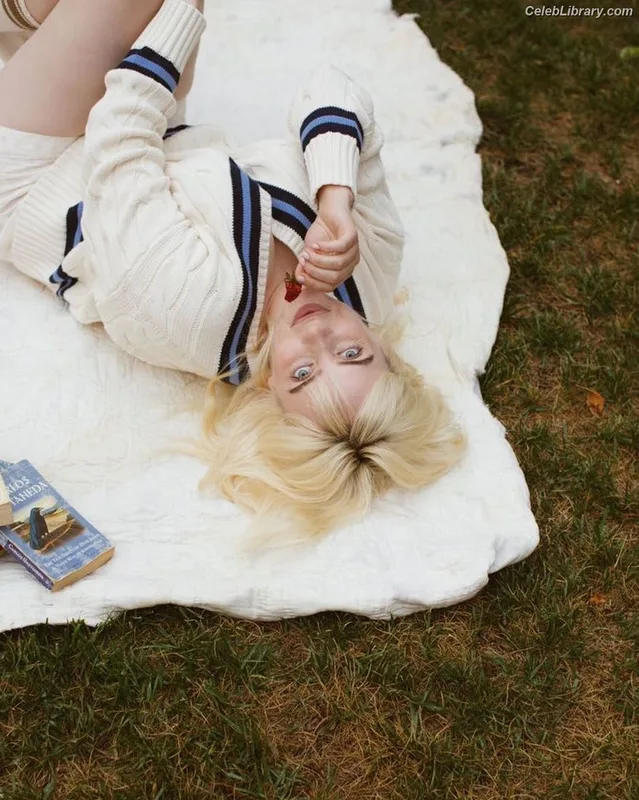 Billie Eilish photo 18 of 1846