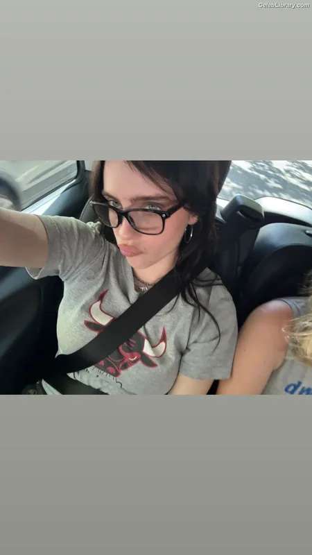 Billie Eilish photo 21 of 1846