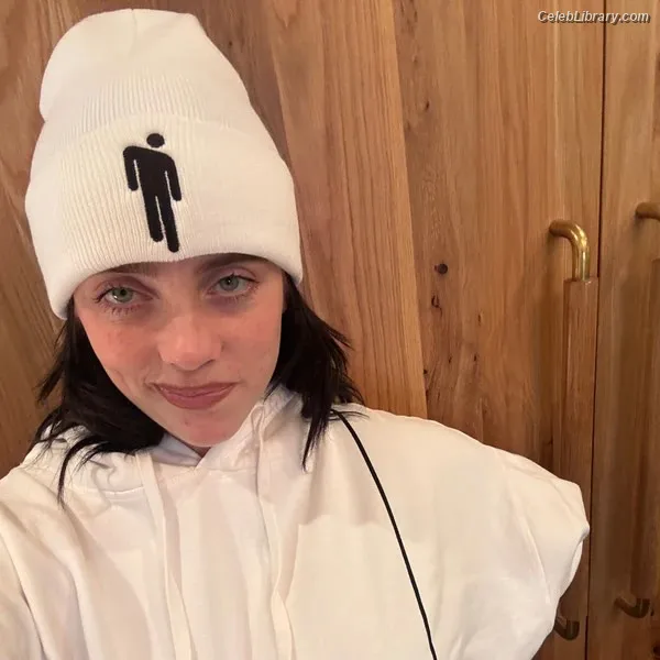 Billie Eilish photo 12 of 1846