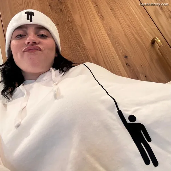 Billie Eilish photo 14 of 1846