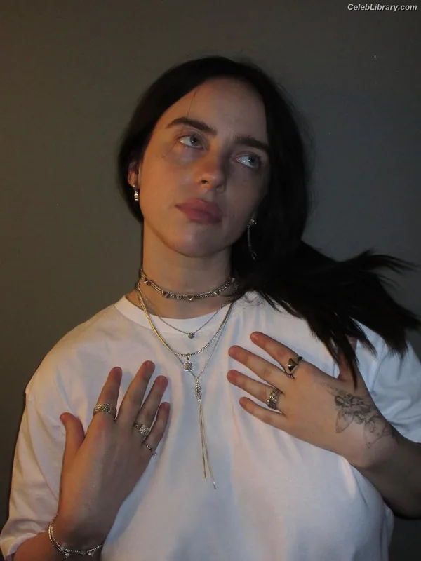 Billie Eilish photo 8 of 1846