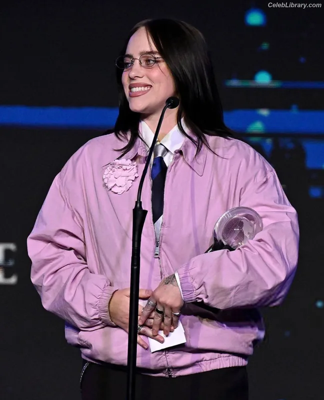 Billie Eilish photo 18 of 1846