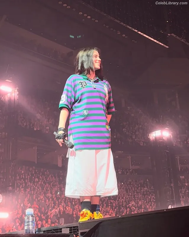 Billie Eilish photo 21 of 1846