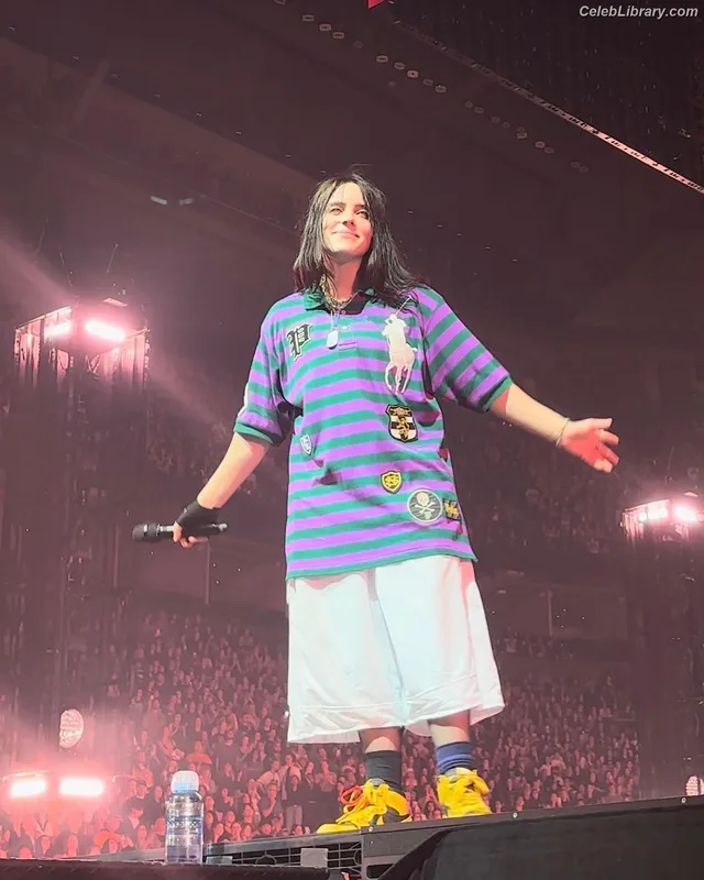 Billie Eilish photo 23 of 1846