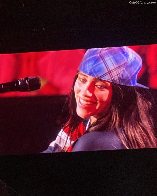 Billie Eilish photo 18 of 1846