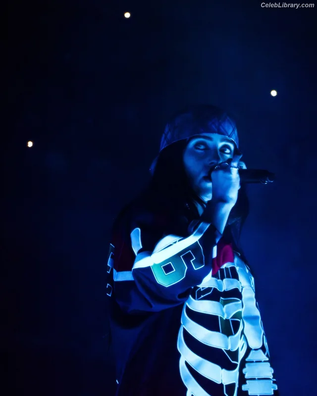 Billie Eilish photo 8 of 1846