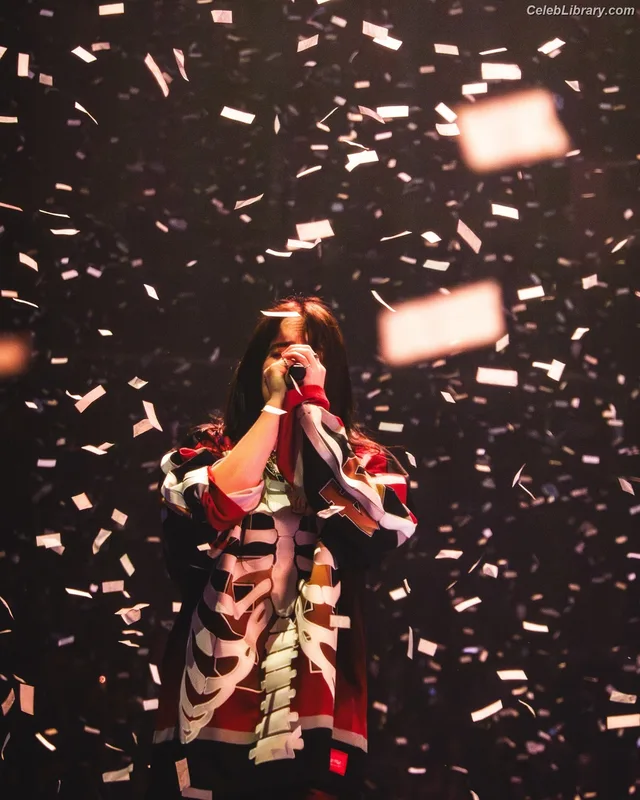 Billie Eilish photo 12 of 1846