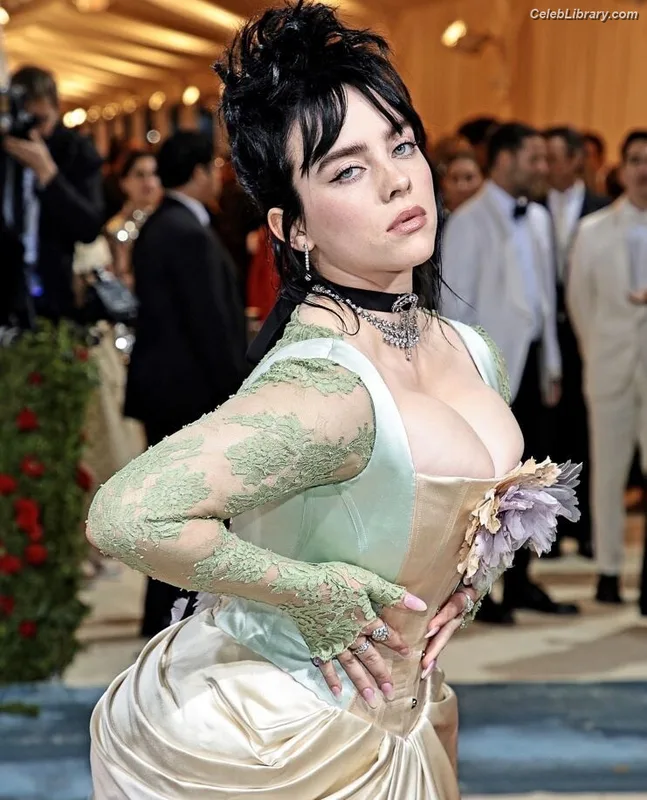 Billie Eilish photo 8 of 1846