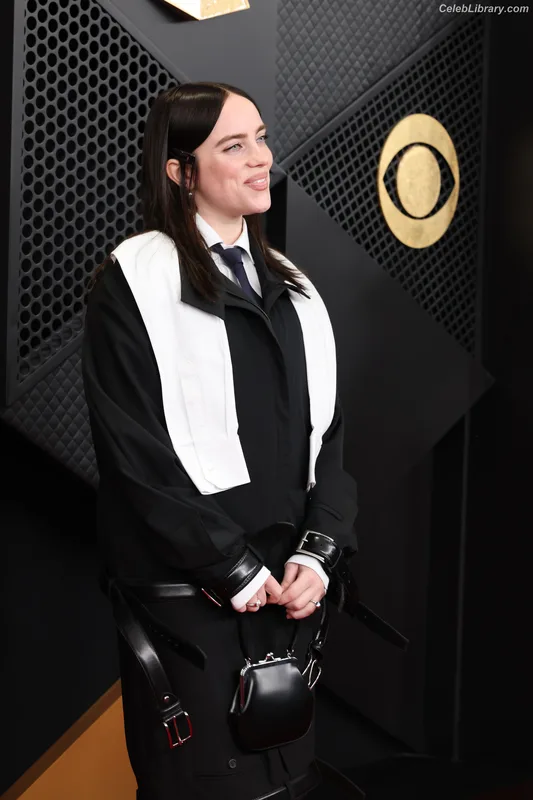 Billie Eilish photo 15 of 1846