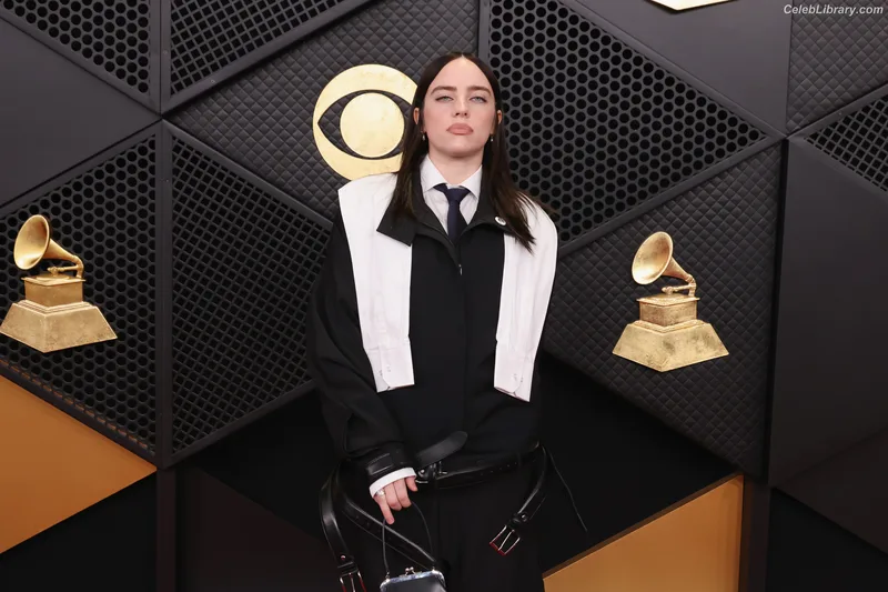 Billie Eilish photo 18 of 1846