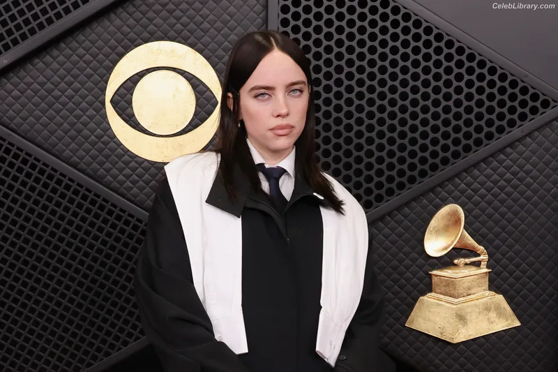 Billie Eilish photo 19 of 1846