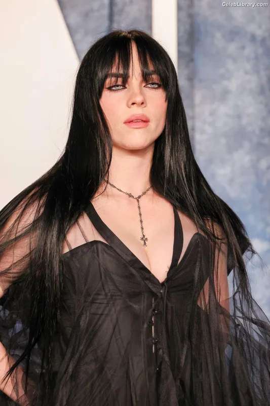 Billie Eilish photo 19 of 1846