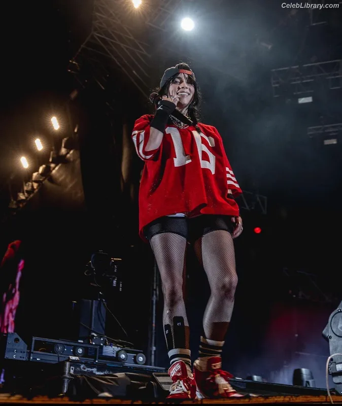 Billie Eilish photo 15 of 1846