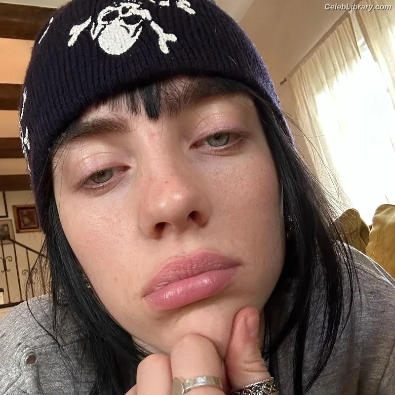 Billie Eilish photo 15 of 1846
