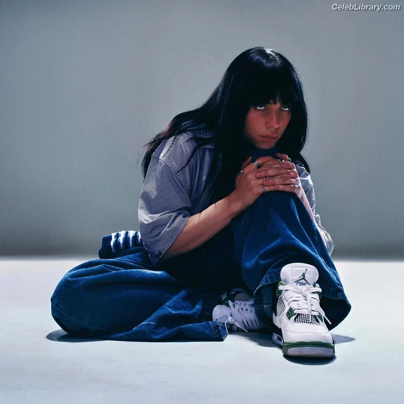 Billie Eilish photo 24 of 1846