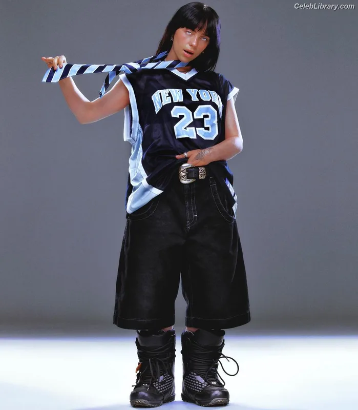 Billie Eilish photo 5 of 1846