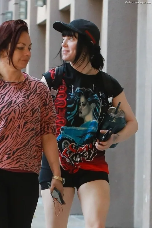 Billie Eilish photo 17 of 1846