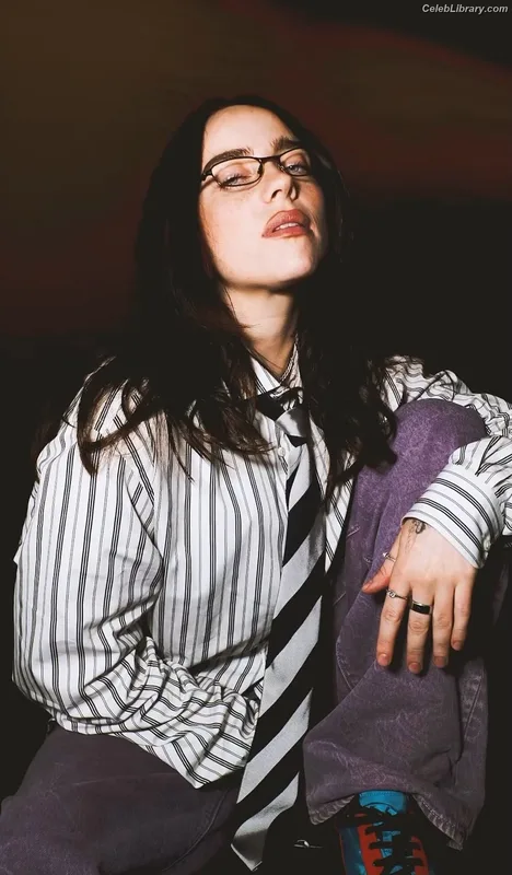 Billie Eilish photo 2 of 1846