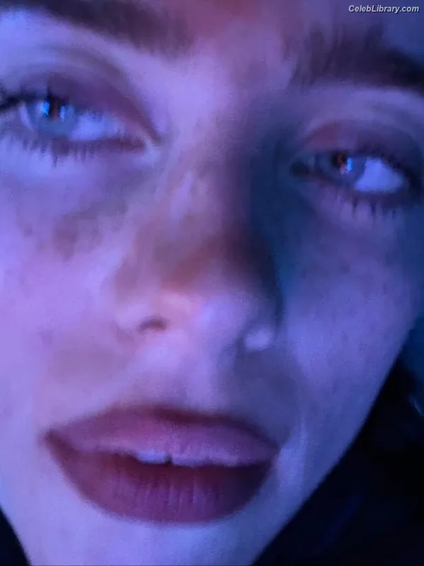 Billie Eilish photo 5 of 1846