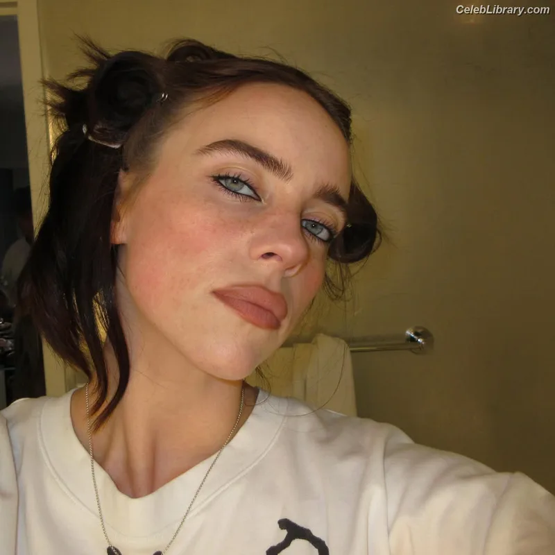 Billie Eilish photo 12 of 1846