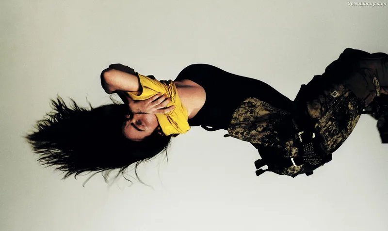 Billie Eilish photo 23 of 1846
