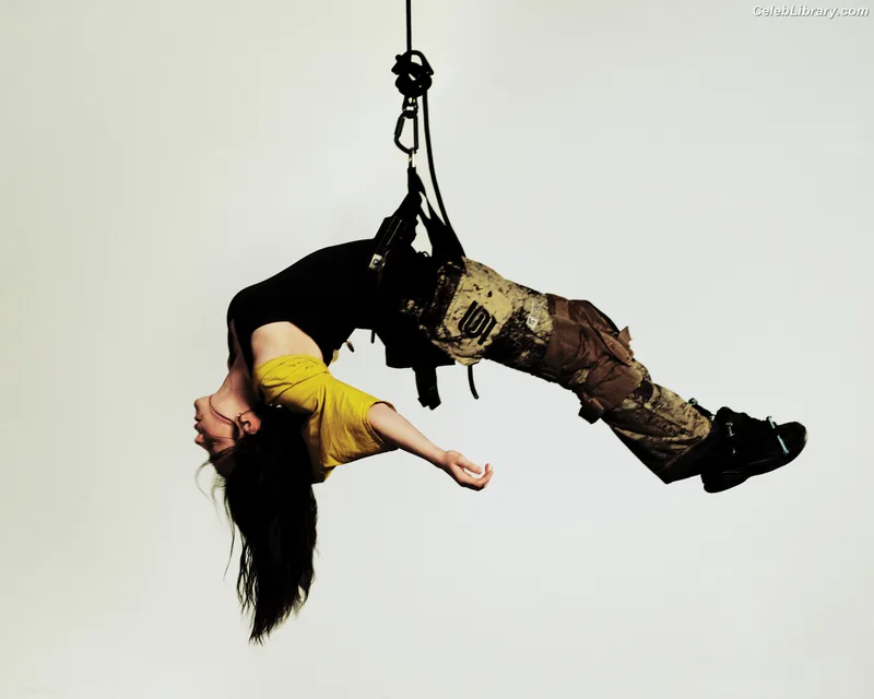 Billie Eilish photo 24 of 1846