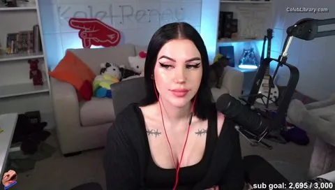Billie Eilish photo 6 of 1846