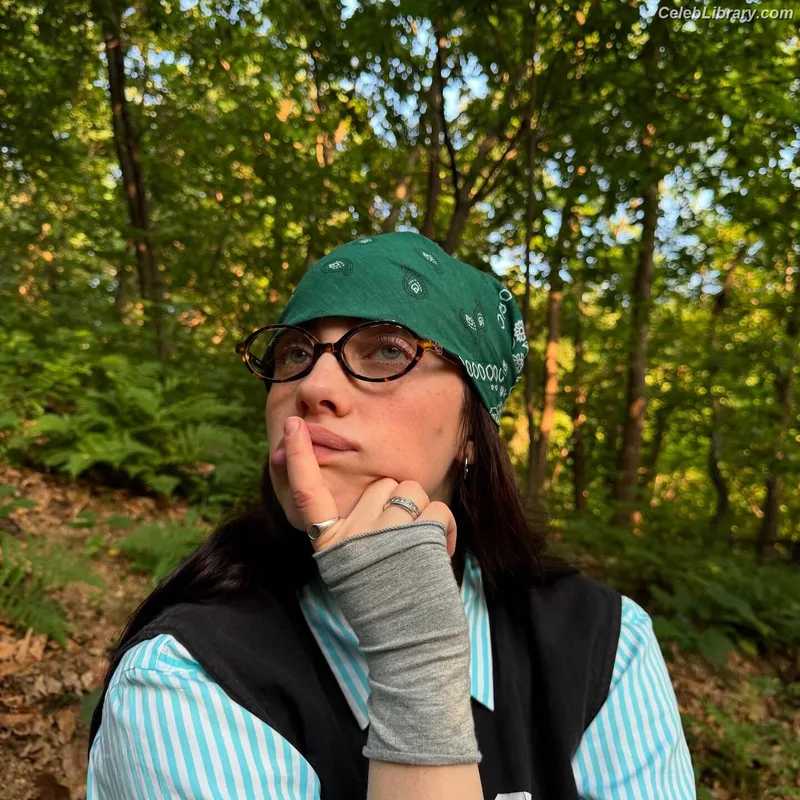 Billie Eilish photo 15 of 1846
