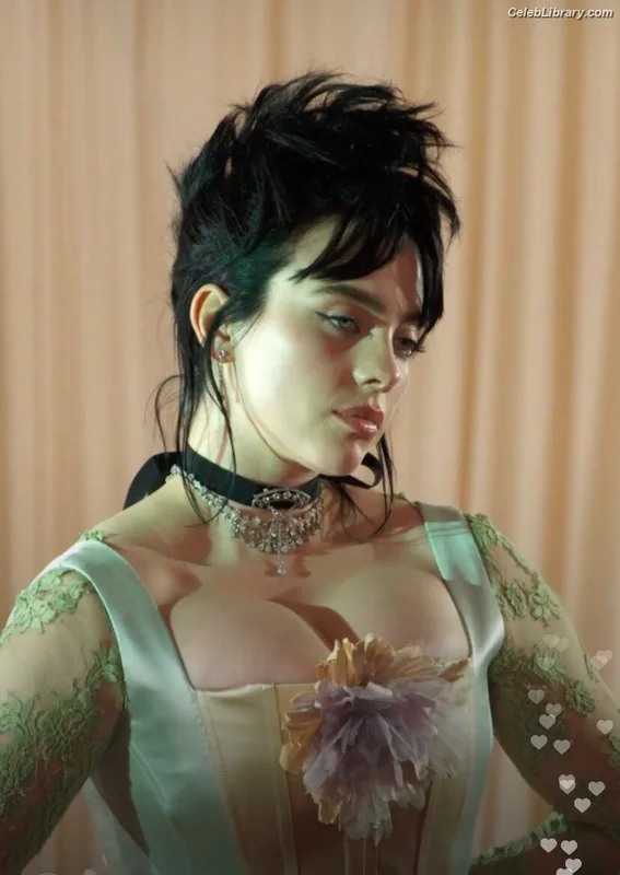 Billie Eilish photo 19 of 1846