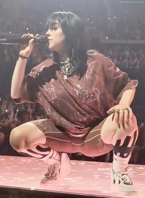 Billie Eilish photo 20 of 1846