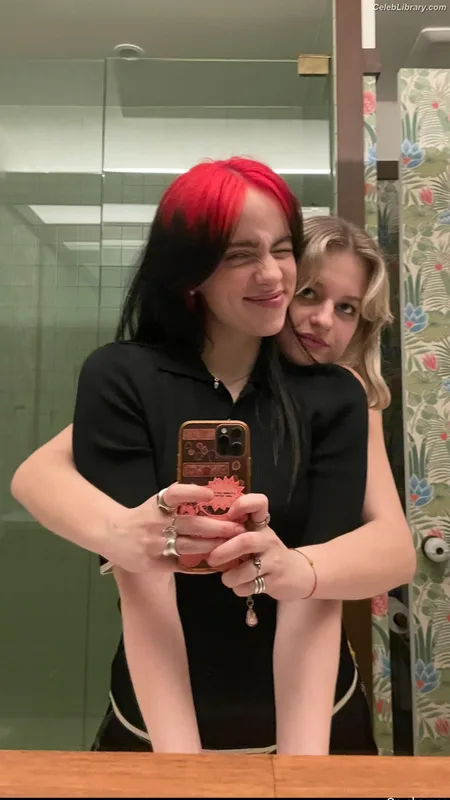 Billie Eilish photo 21 of 1846