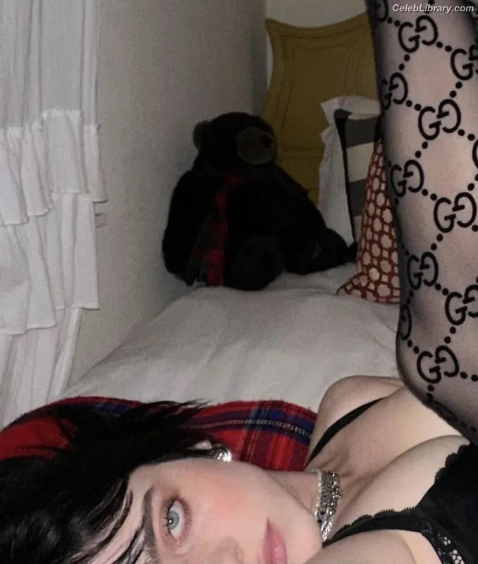 Billie Eilish photo 16 of 1846
