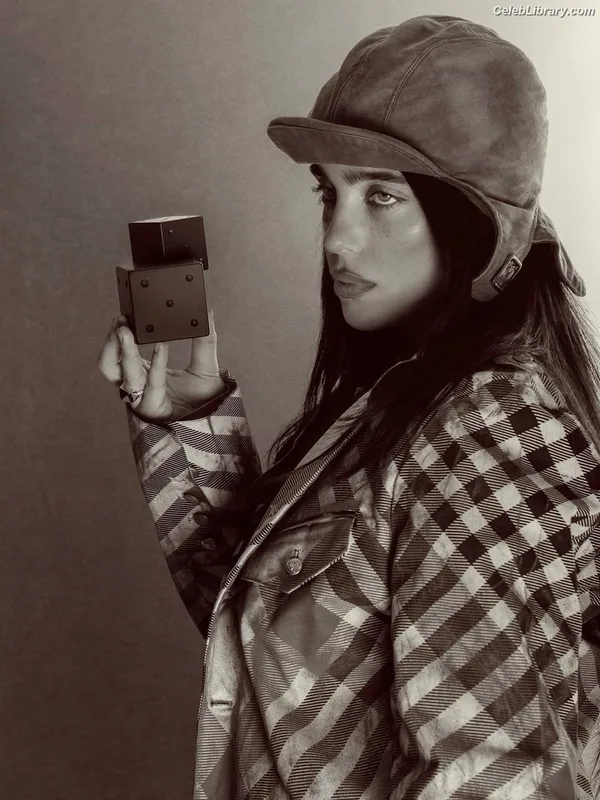 Billie Eilish photo 5 of 1846