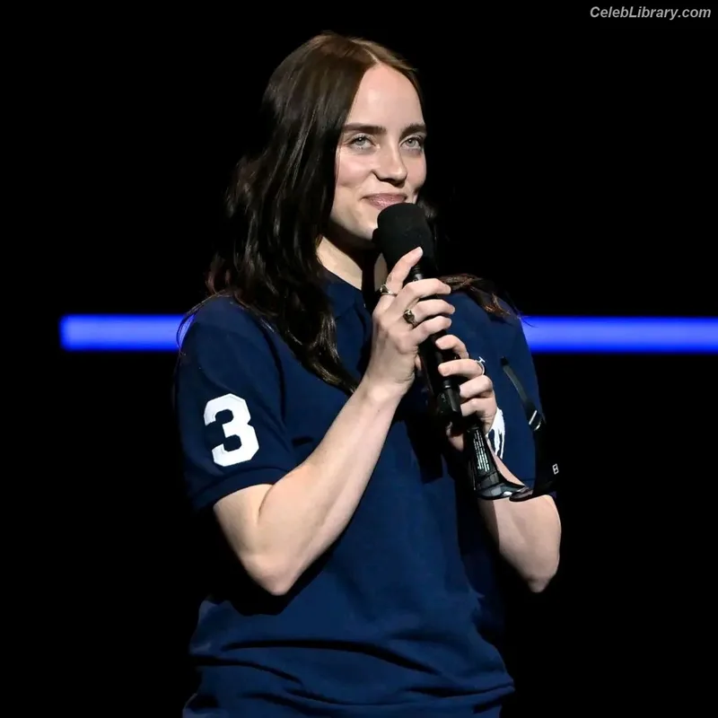 Billie Eilish photo 13 of 1846