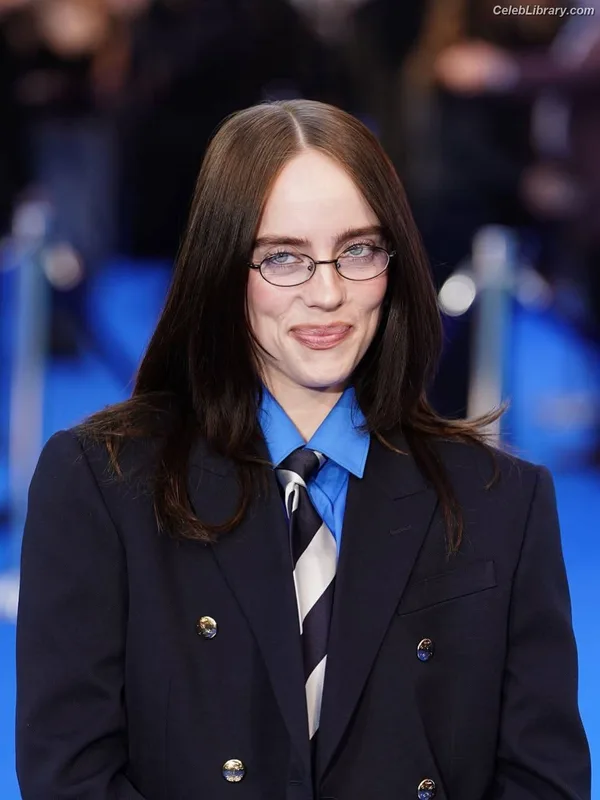 Billie Eilish photo 18 of 1846