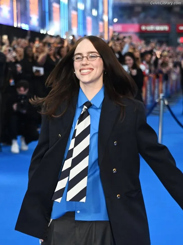 Billie Eilish photo 24 of 1846