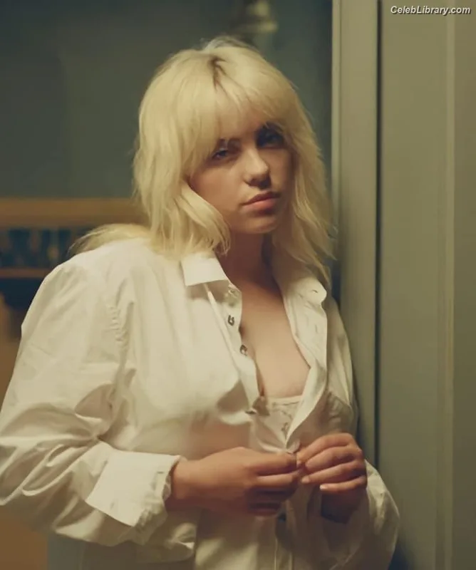 Billie Eilish photo 16 of 1846