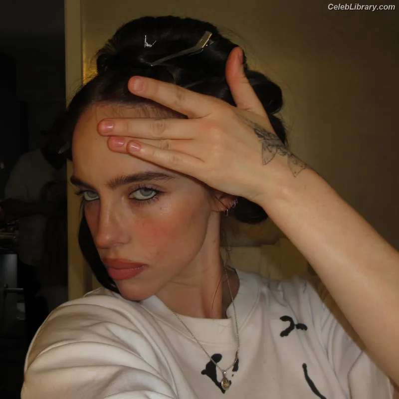 Billie Eilish photo 12 of 1846