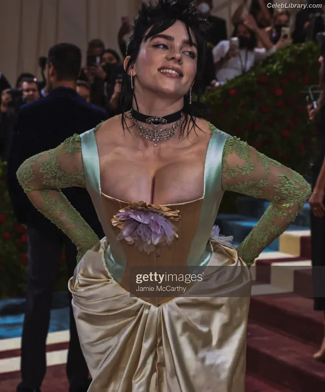 Billie Eilish photo 9 of 1846