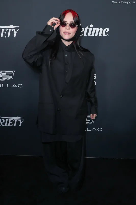 Billie Eilish photo 3 of 1846