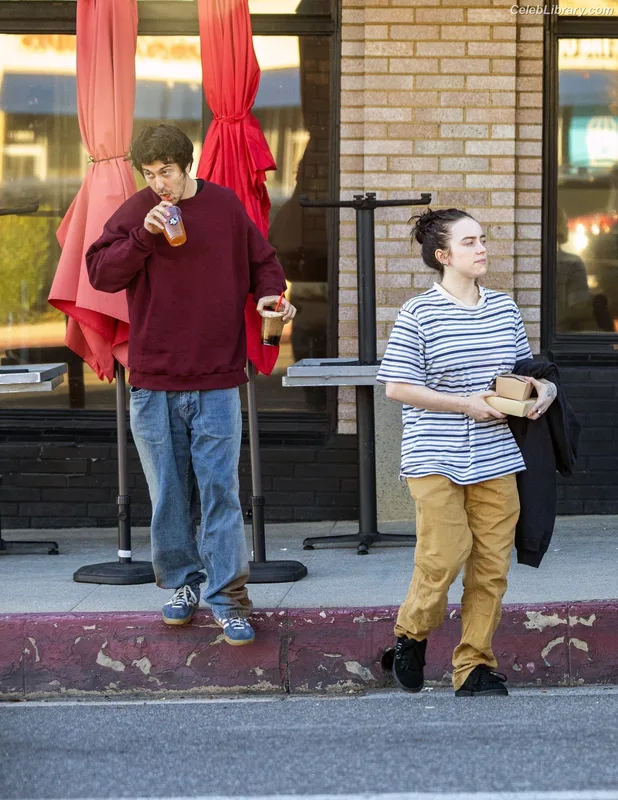 Billie Eilish photo 4 of 1846