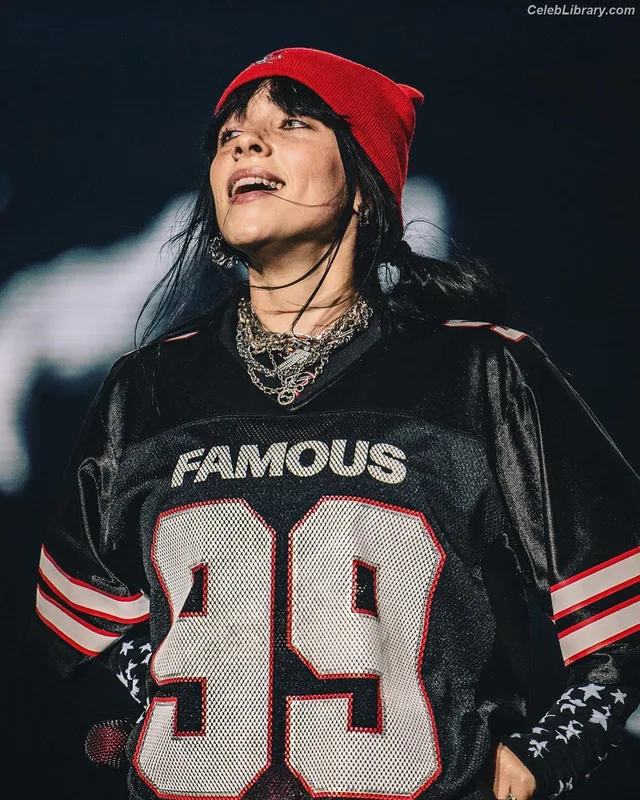 Billie Eilish photo 14 of 1846